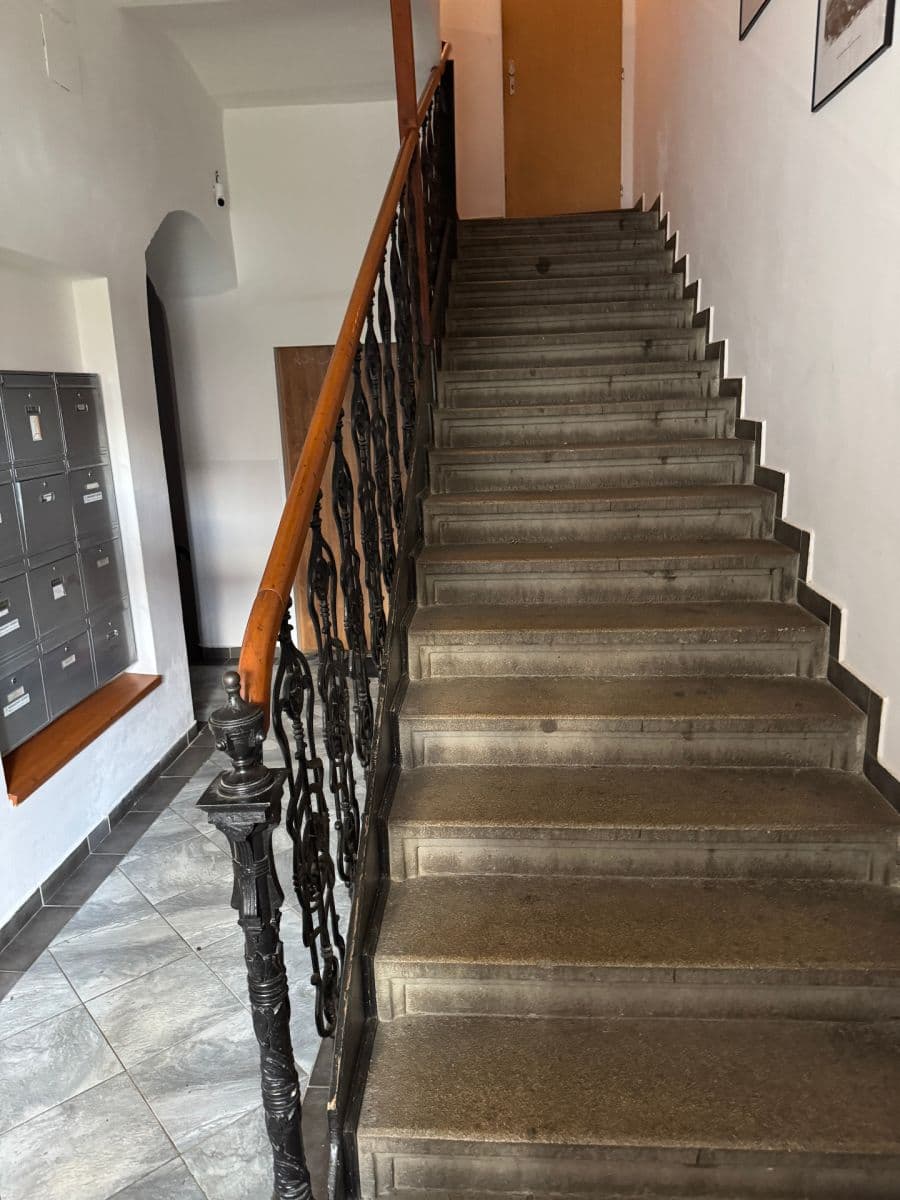 Prenájom bytu 1-izbový 40 m², Hlubočepská, Praha, Praha Prenájom bytu 1-izbový 40 m², Hlubočepská, Praha, Praha