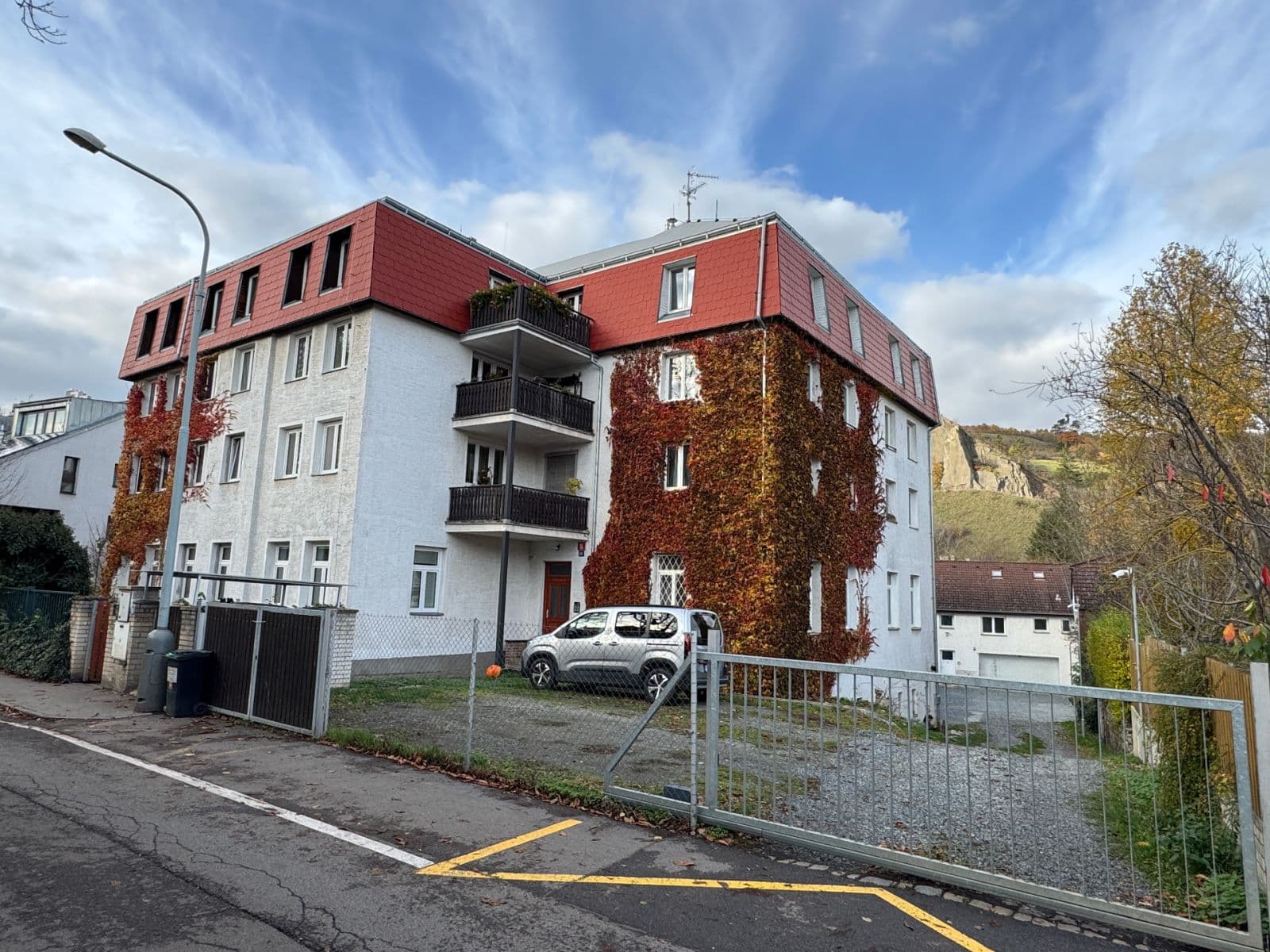 Prenájom bytu 1-izbový 40 m², Hlubočepská, Praha, Praha Prenájom bytu 1-izbový 40 m², Hlubočepská, Praha, Praha