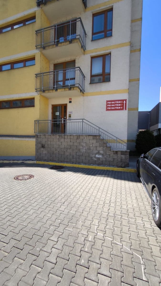 Predaj bytu 3-izbový 102 m², Za Valem, Praha, Praha Predaj bytu 3-izbový 102 m², Za Valem, Praha, Praha