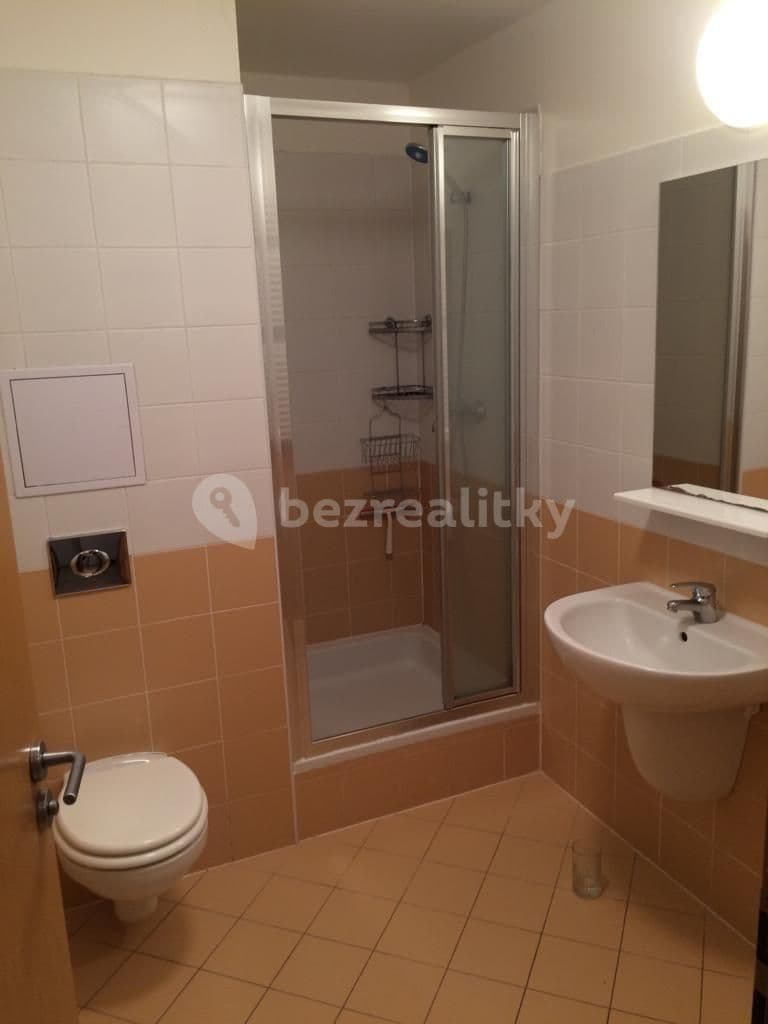 Prenájom bytu 1-izbový 38 m², Gutova, Praha, Praha Prenájom bytu 1-izbový 38 m², Gutova, Praha, Praha