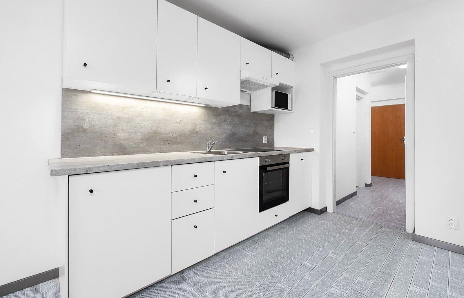 Prenájom bytu 1-izbový 46 m², O. Peška, Kladno, Středočeský kraj Prenájom bytu 1-izbový 46 m², O. Peška, Kladno, Středočeský kraj