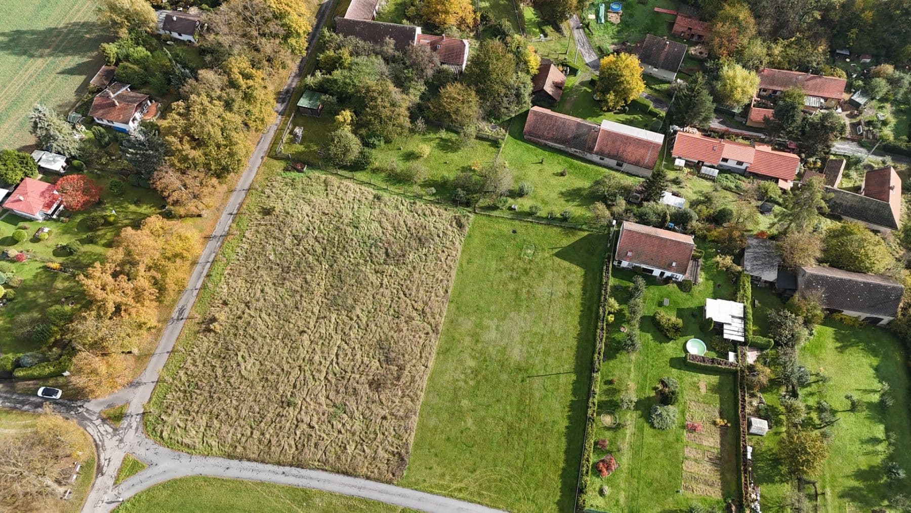 Predaj pozemku 1.044 m², Březnice, Středočeský kraj Predaj pozemku 1.044 m², Březnice, Středočeský kraj