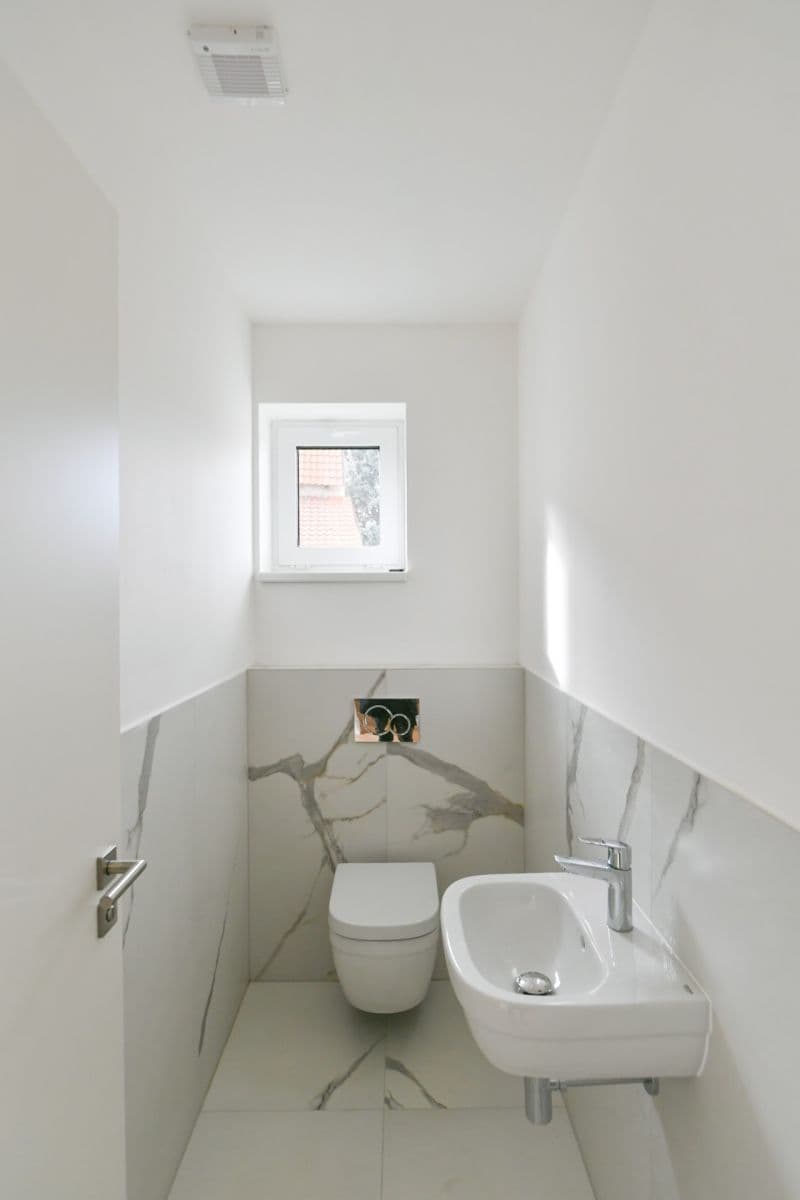 Predaj domu 214 m², pozemek 324 m², Jezdecká, Tursko, Středočeský kraj Predaj domu 214 m², pozemek 324 m², Jezdecká, Tursko, Středočeský kraj