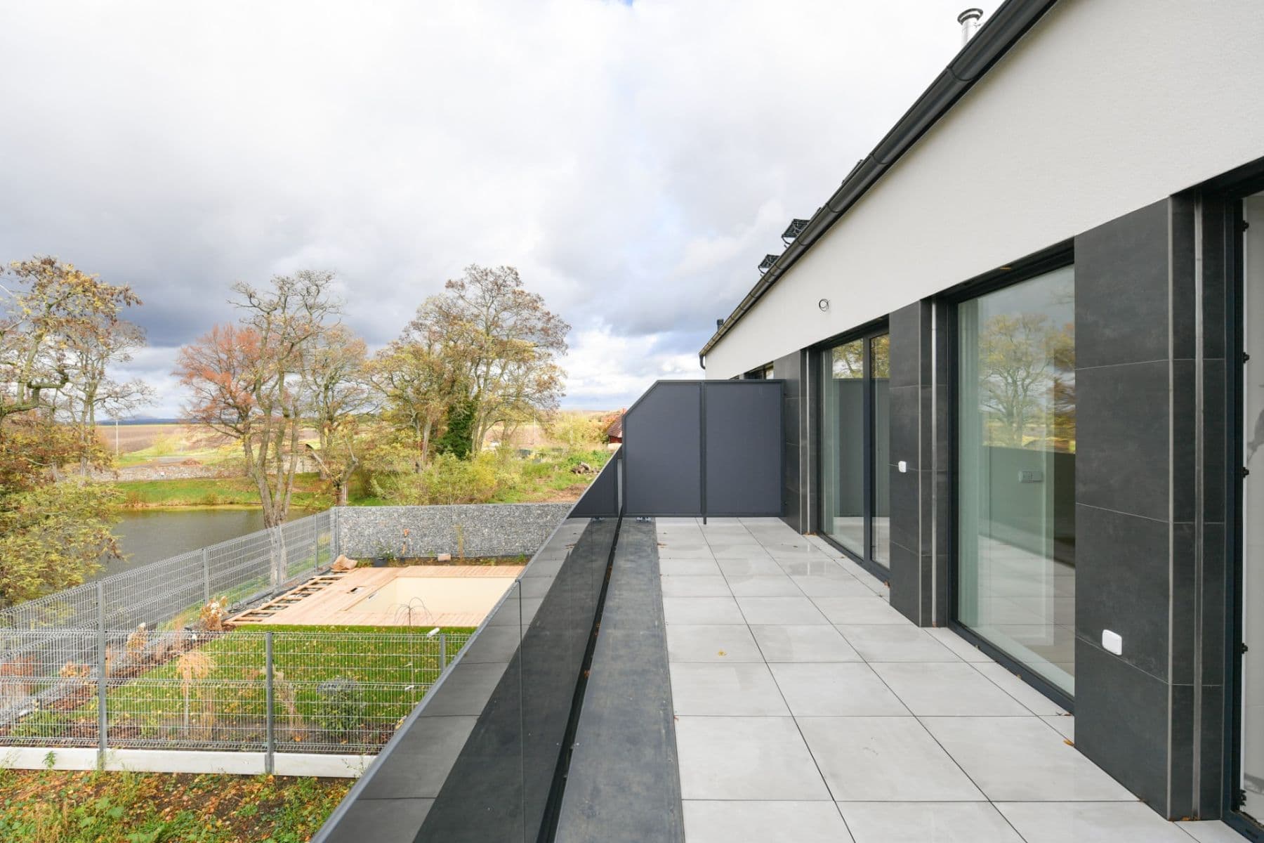 Predaj domu 214 m², pozemek 324 m², Jezdecká, Tursko, Středočeský kraj Predaj domu 214 m², pozemek 324 m², Jezdecká, Tursko, Středočeský kraj