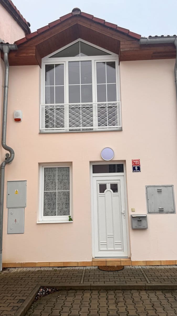Predaj domu 104 m², pozemek 99 m², Pod Táborskou, Říčany, Středočeský kraj Predaj domu 104 m², pozemek 99 m², Pod Táborskou, Říčany, Středočeský kraj