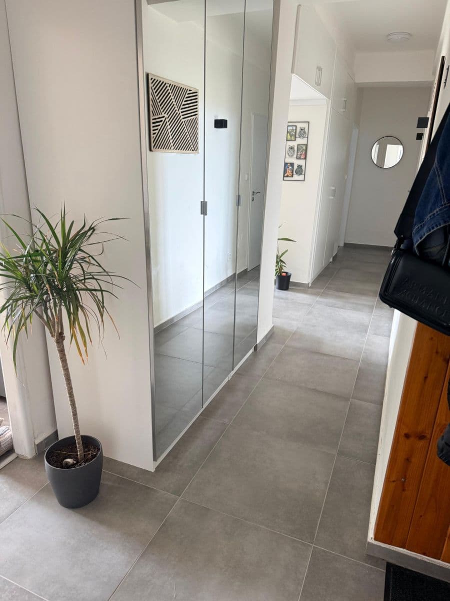 Prenájom bytu 3-izbový 88 m², Čs. exilu, Ostrava, Moravskoslezský kraj Prenájom bytu 3-izbový 88 m², Čs. exilu, Ostrava, Moravskoslezský kraj