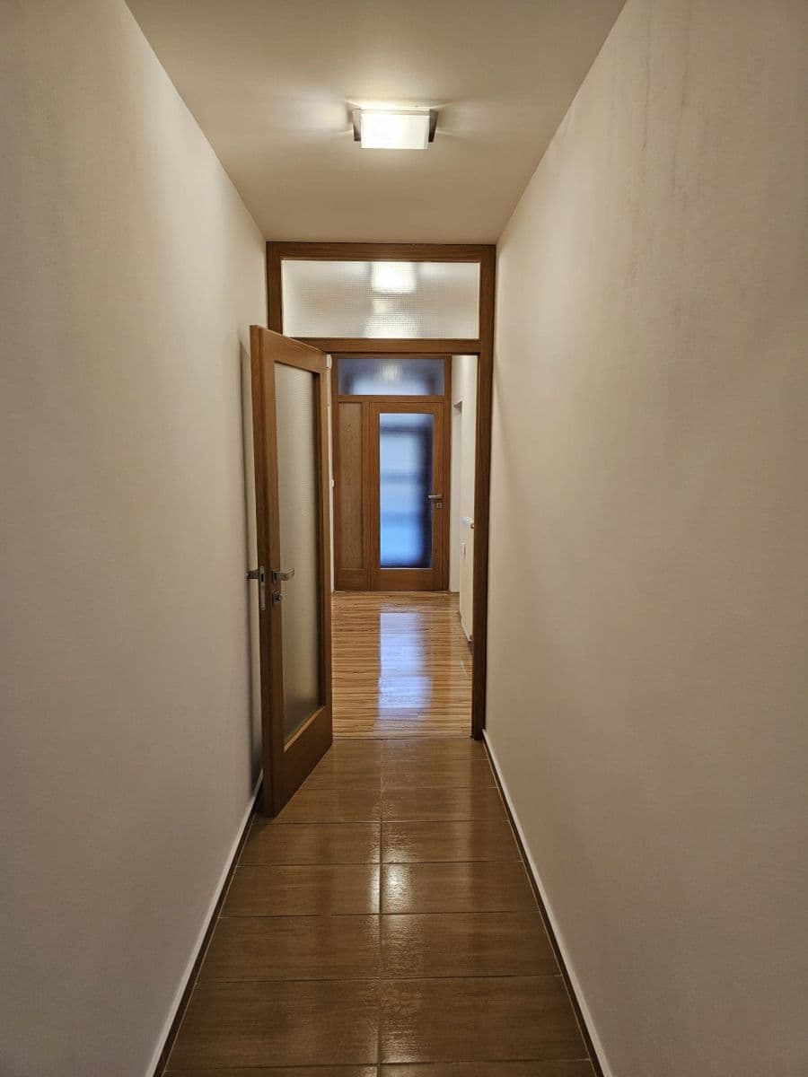 Prenájom bytu 2-izbový 86 m², Legionářská, Kuřim, Jihomoravský kraj Prenájom bytu 2-izbový 86 m², Legionářská, Kuřim, Jihomoravský kraj