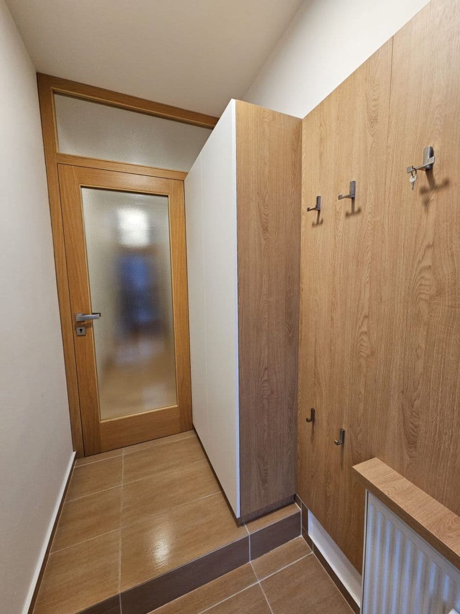 Prenájom bytu 2-izbový 86 m², Legionářská, Kuřim, Jihomoravský kraj Prenájom bytu 2-izbový 86 m², Legionářská, Kuřim, Jihomoravský kraj