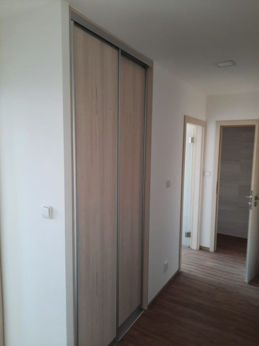 Predaj bytu 3-izbový 69 m², Vodárenská, Kladno, Středočeský kraj Predaj bytu 3-izbový 69 m², Vodárenská, Kladno, Středočeský kraj