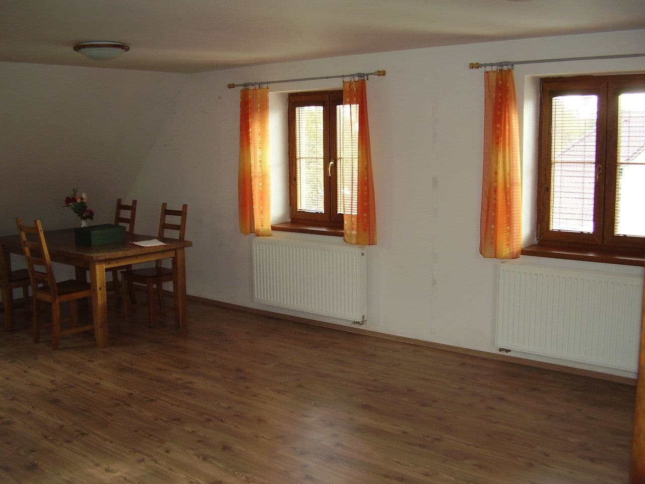 Predaj bytu 5-izbový 104 m², kpt. Jaroše, Kladno, Středočeský kraj Predaj bytu 5-izbový 104 m², kpt. Jaroše, Kladno, Středočeský kraj