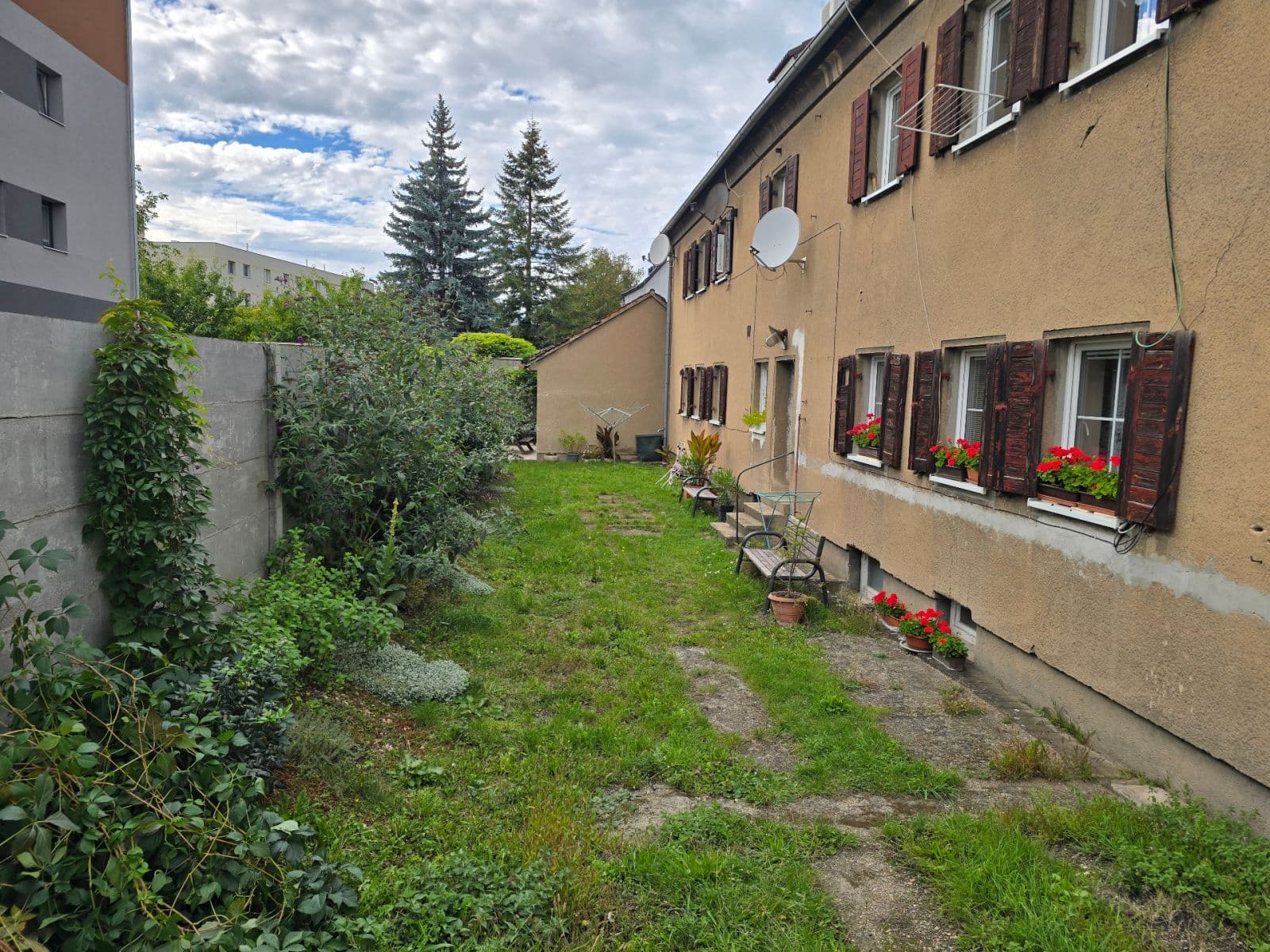 Predaj bytu 5-izbový 104 m², kpt. Jaroše, Kladno, Středočeský kraj Predaj bytu 5-izbový 104 m², kpt. Jaroše, Kladno, Středočeský kraj