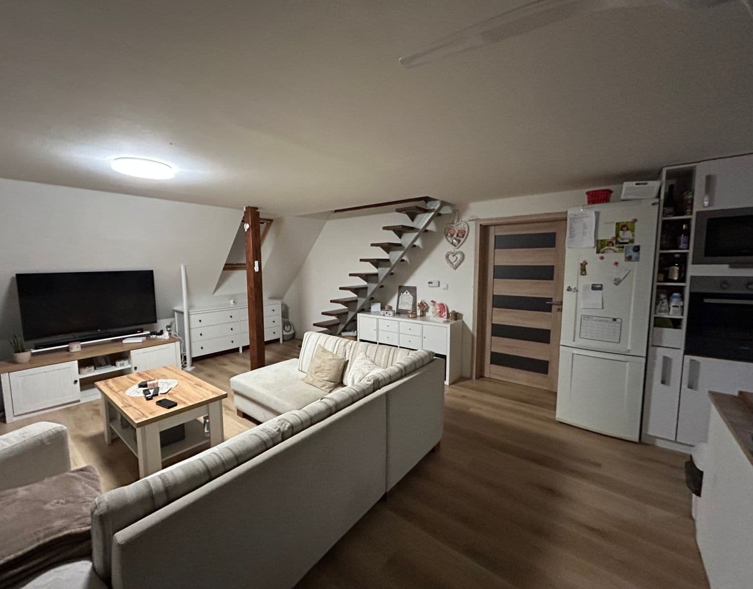 Predaj bytu 5-izbový 104 m², kpt. Jaroše, Kladno, Středočeský kraj Predaj bytu 5-izbový 104 m², kpt. Jaroše, Kladno, Středočeský kraj