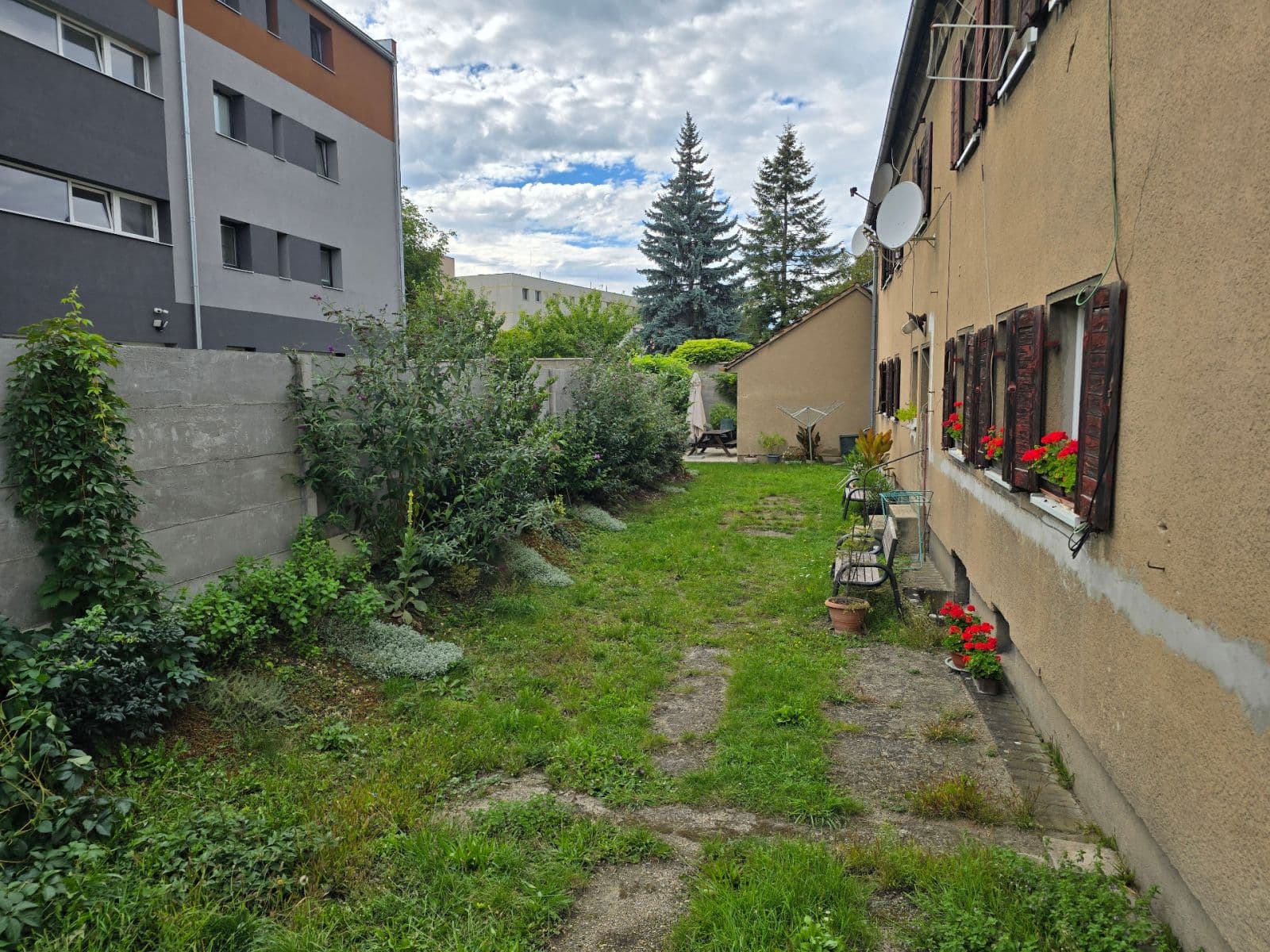 Predaj bytu 5-izbový 104 m², kpt. Jaroše, Kladno, Středočeský kraj Predaj bytu 5-izbový 104 m², kpt. Jaroše, Kladno, Středočeský kraj