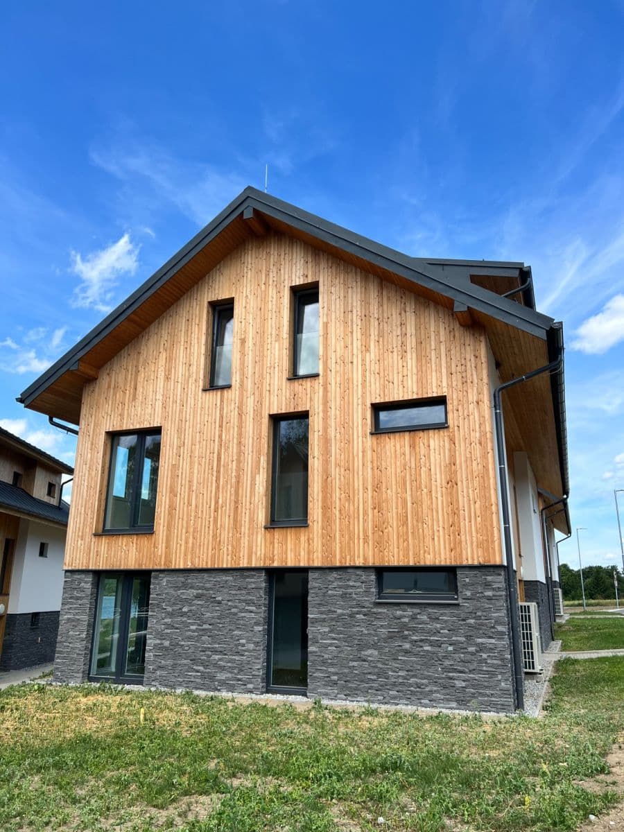 Predaj bytu 3-izbový 51 m², Černá v Pošumaví, Jihočeský kraj Predaj bytu 3-izbový 51 m², Černá v Pošumaví, Jihočeský kraj