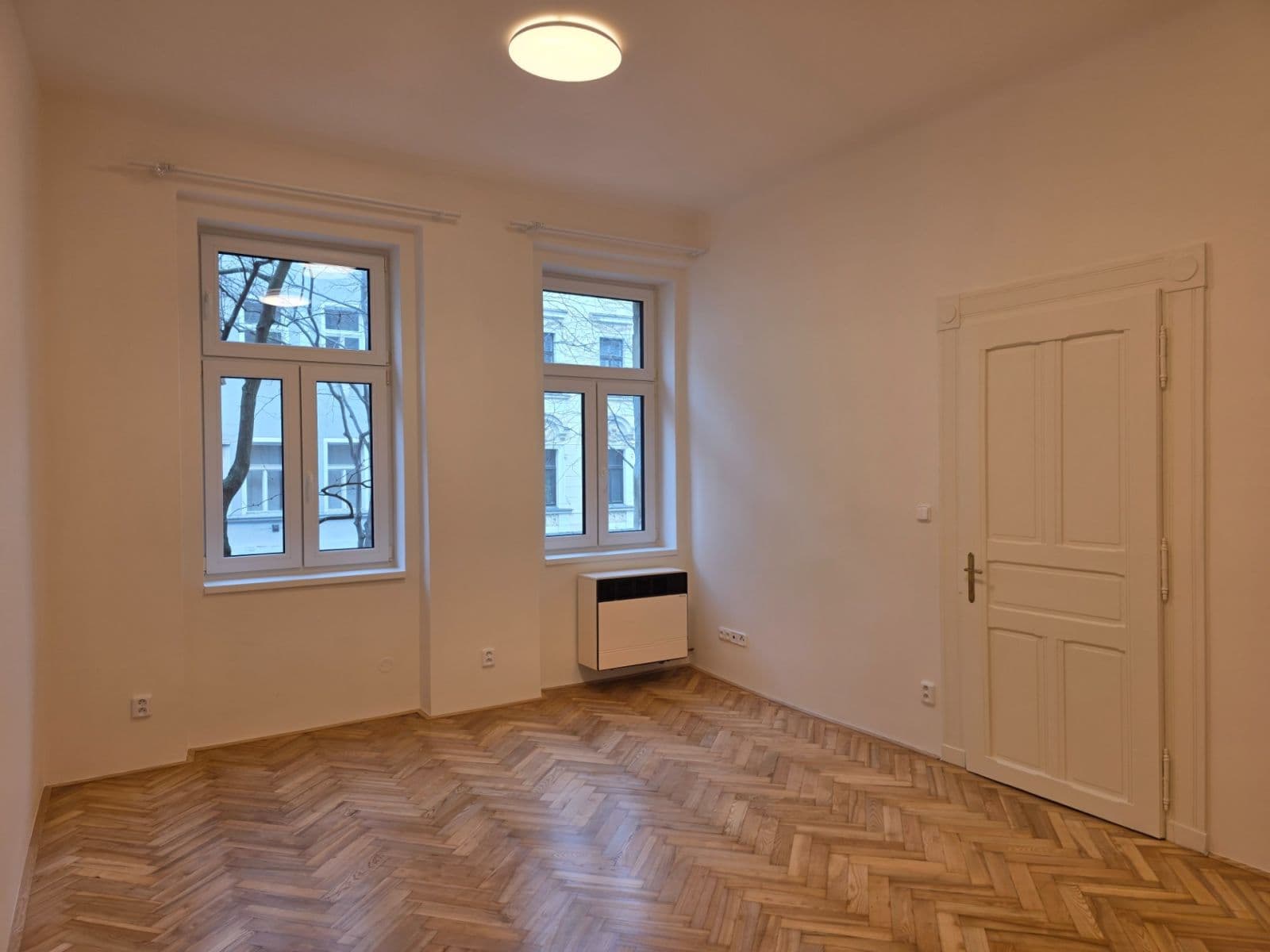 Prenájom bytu 2-izbový 39 m², Jagellonská, Praha, Praha Prenájom bytu 2-izbový 39 m², Jagellonská, Praha, Praha