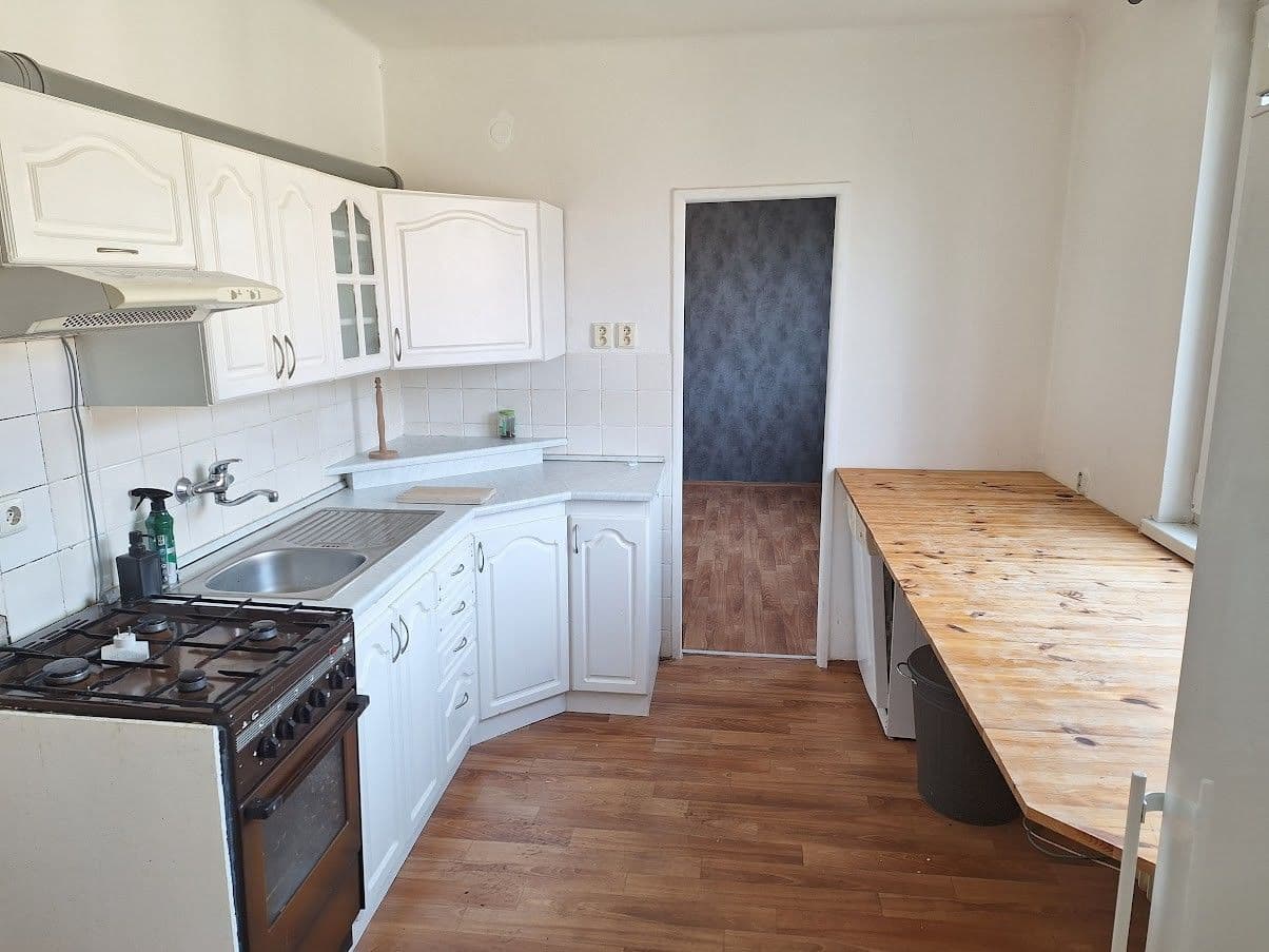 Prenájom bytu 3-izbový 78 m², Pluhův Žďár, Jihočeský kraj Prenájom bytu 3-izbový 78 m², Pluhův Žďár, Jihočeský kraj