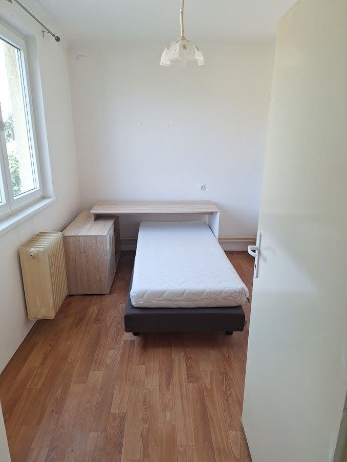 Prenájom bytu 3-izbový 78 m², Pluhův Žďár, Jihočeský kraj Prenájom bytu 3-izbový 78 m², Pluhův Žďár, Jihočeský kraj