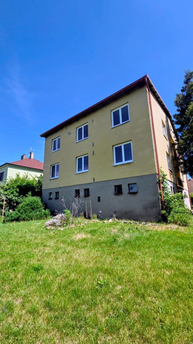 Prenájom bytu 3-izbový 78 m², Pluhův Žďár, Jihočeský kraj Prenájom bytu 3-izbový 78 m², Pluhův Žďár, Jihočeský kraj