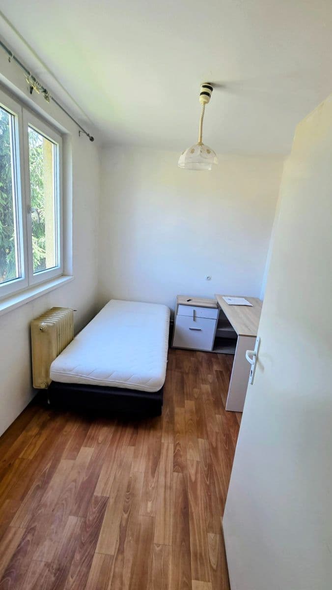Prenájom bytu 3-izbový 78 m², Pluhův Žďár, Jihočeský kraj Prenájom bytu 3-izbový 78 m², Pluhův Žďár, Jihočeský kraj