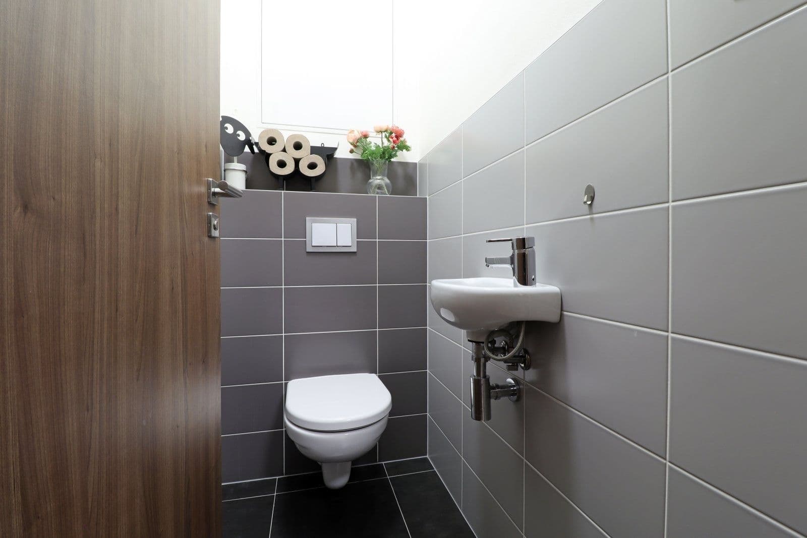 Prenájom bytu 3-izbový 74 m², Rižská, Praha, Praha Prenájom bytu 3-izbový 74 m², Rižská, Praha, Praha