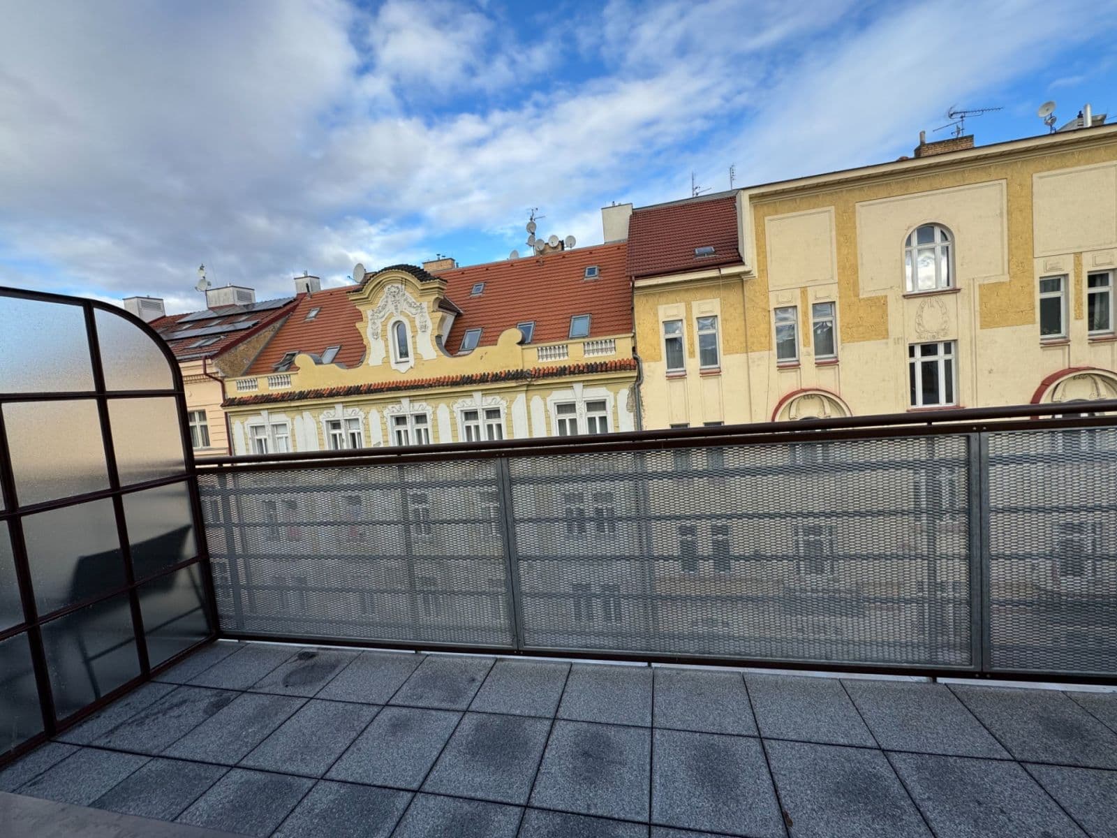 Prenájom bytu 3-izbový 88 m², Vrázova, Praha, Praha Prenájom bytu 3-izbový 88 m², Vrázova, Praha, Praha