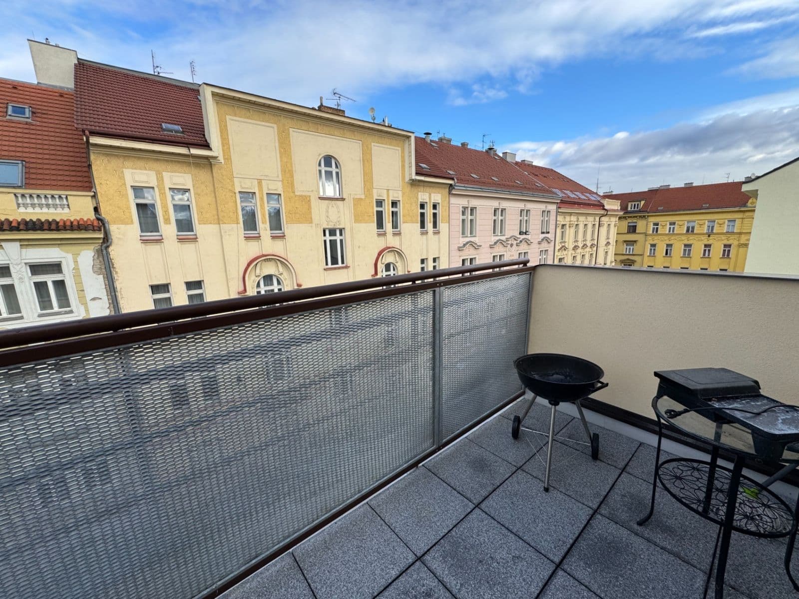 Prenájom bytu 3-izbový 88 m², Vrázova, Praha, Praha Prenájom bytu 3-izbový 88 m², Vrázova, Praha, Praha