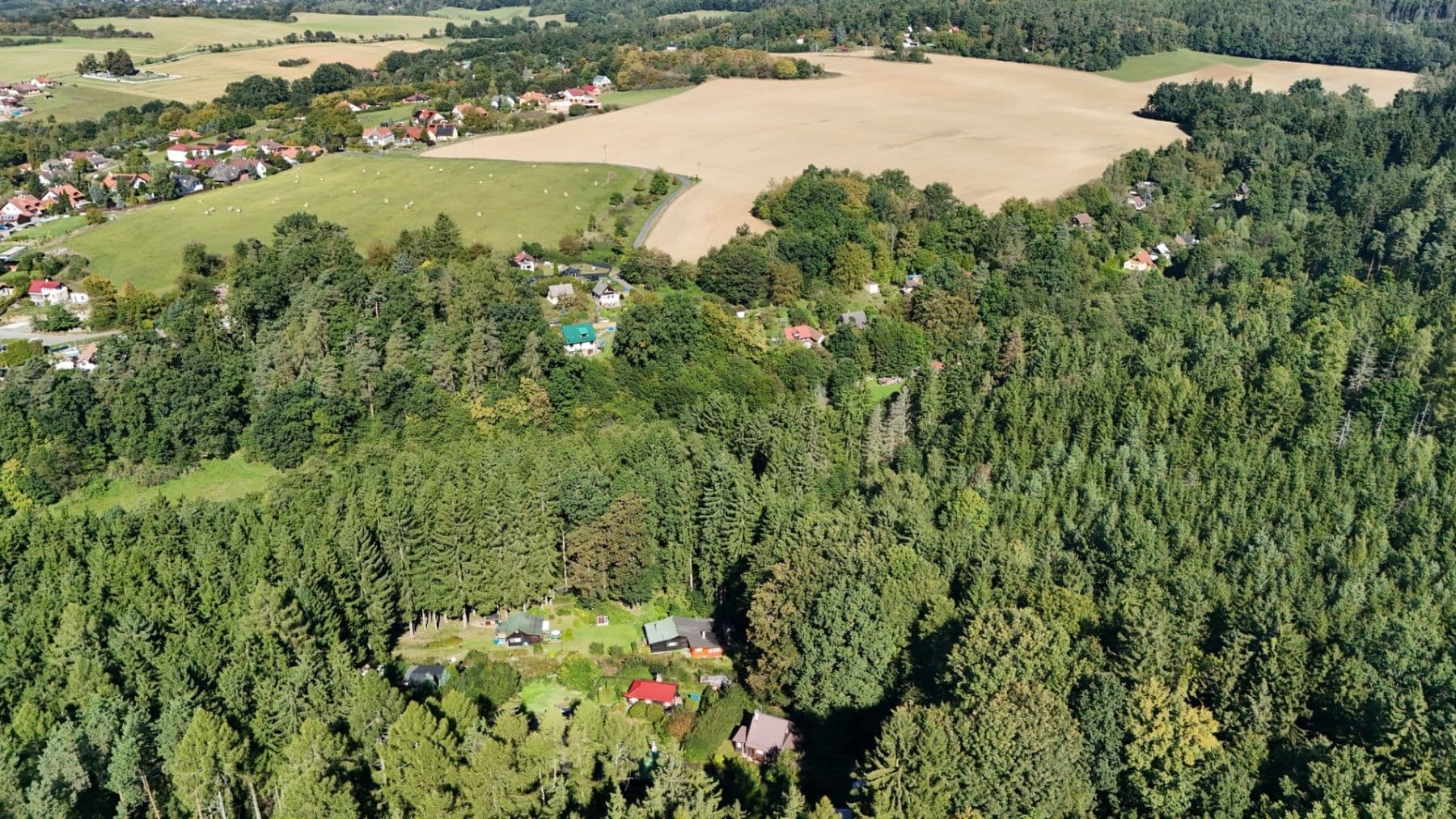 Predaj rekreačného objektu 50 m², pozemek 191 m², Březina, Ondřejov, Středočeský kraj Predaj rekreačného objektu 50 m², pozemek 191 m², Březina, Ondřejov, Středočeský kraj