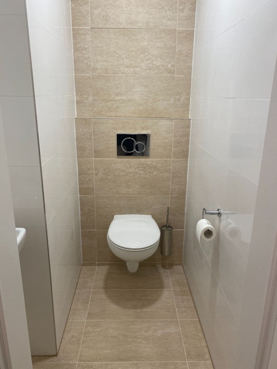 Predaj bytu 3-izbový 76 m², Na růžovém poli, Kladno, Středočeský kraj Predaj bytu 3-izbový 76 m², Na růžovém poli, Kladno, Středočeský kraj