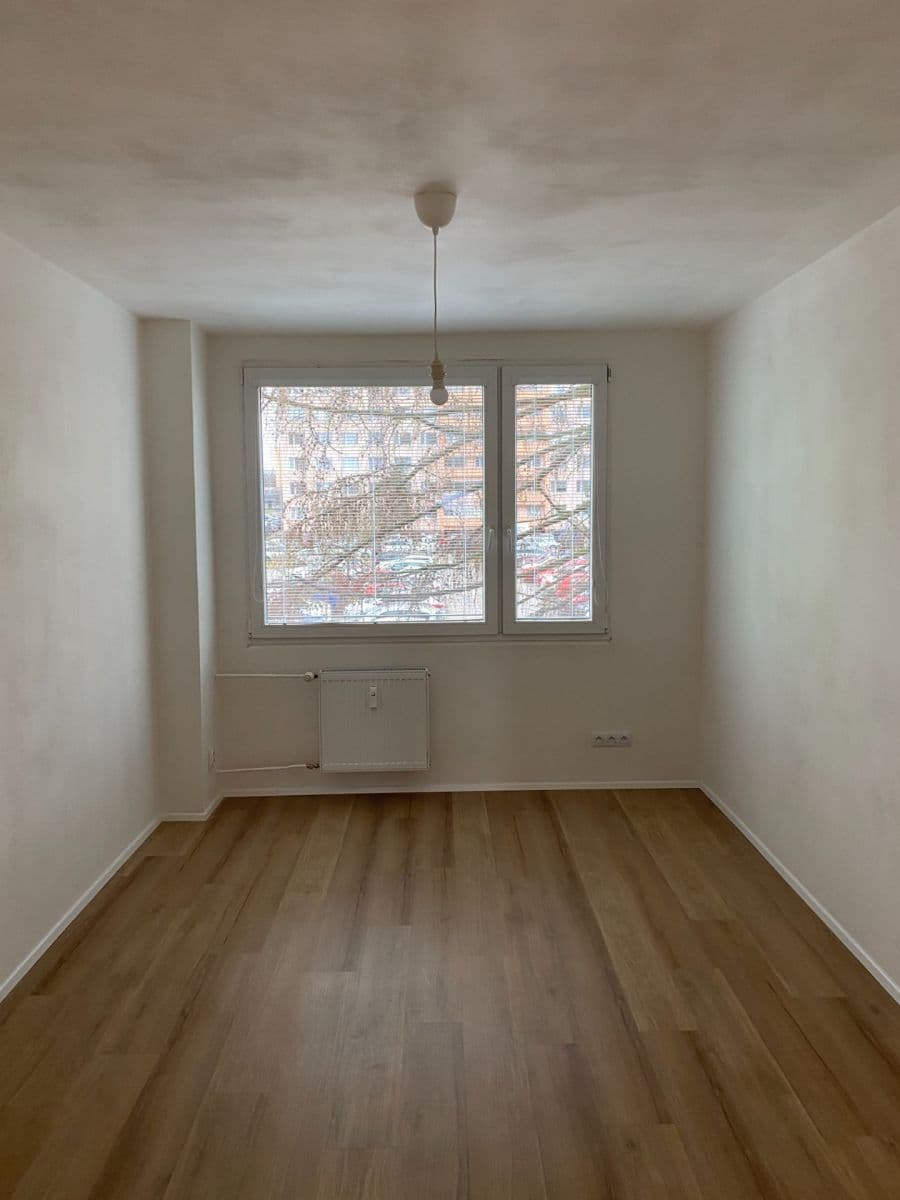 Predaj bytu 3-izbový 76 m², Na růžovém poli, Kladno, Středočeský kraj Predaj bytu 3-izbový 76 m², Na růžovém poli, Kladno, Středočeský kraj