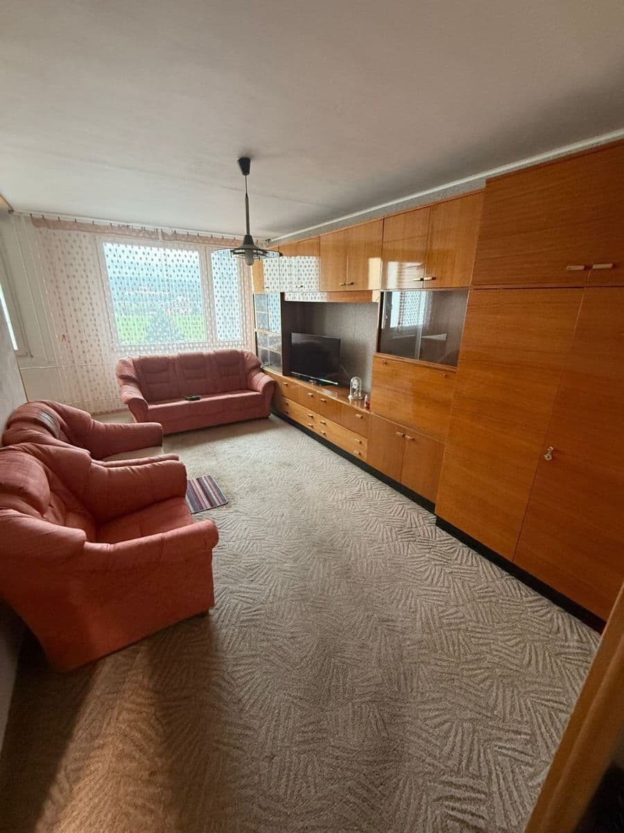 Predaj bytu 3-izbový 69 m², Nad Stadionem, Králův Dvůr, Středočeský kraj Predaj bytu 3-izbový 69 m², Nad Stadionem, Králův Dvůr, Středočeský kraj