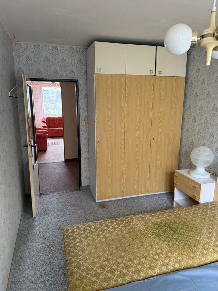 Predaj bytu 3-izbový 69 m², Nad Stadionem, Králův Dvůr, Středočeský kraj Predaj bytu 3-izbový 69 m², Nad Stadionem, Králův Dvůr, Středočeský kraj