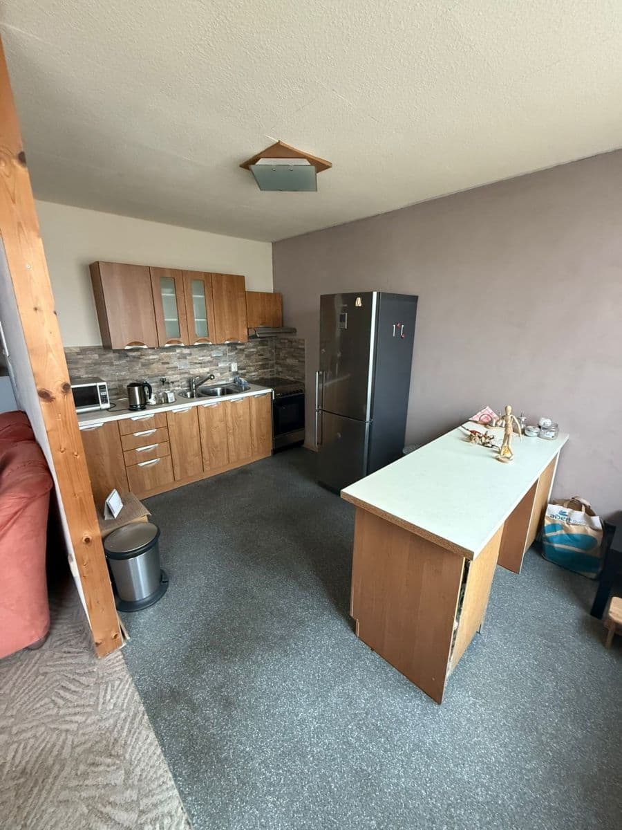 Predaj bytu 3-izbový 69 m², Nad Stadionem, Králův Dvůr, Středočeský kraj Predaj bytu 3-izbový 69 m², Nad Stadionem, Králův Dvůr, Středočeský kraj