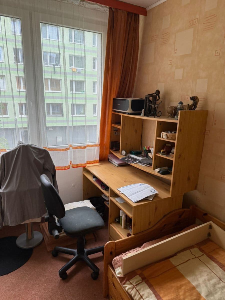 Predaj bytu 3-izbový 69 m², Nad Stadionem, Králův Dvůr, Středočeský kraj Predaj bytu 3-izbový 69 m², Nad Stadionem, Králův Dvůr, Středočeský kraj