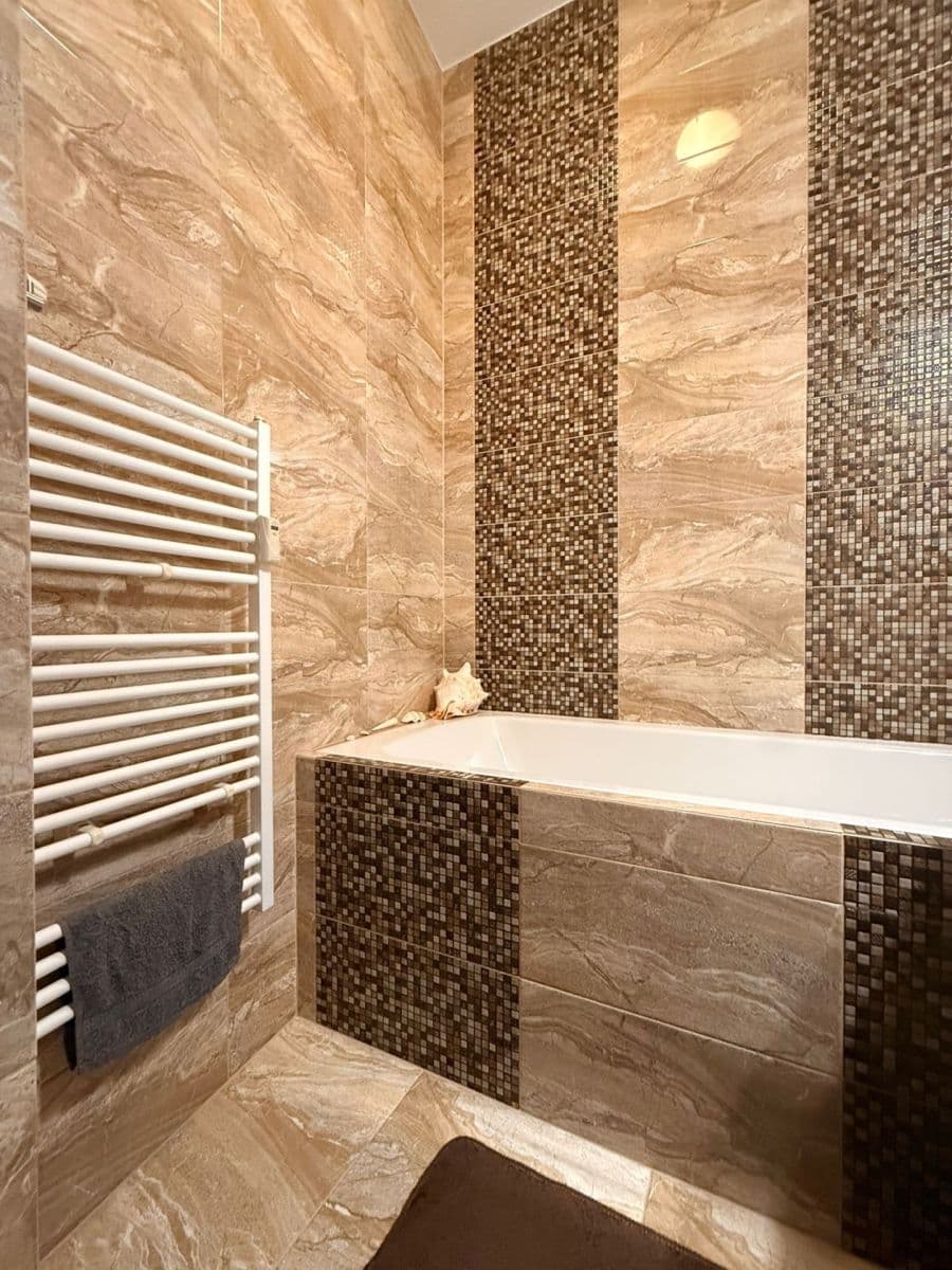 Predaj bytu 3-izbový 64 m², Zochova, Bratislava - mestská časť Staré Mesto, Bratislavský kraj Predaj bytu 3-izbový 64 m², Zochova, Bratislava - mestská časť Staré Mesto, Bratislavský kraj