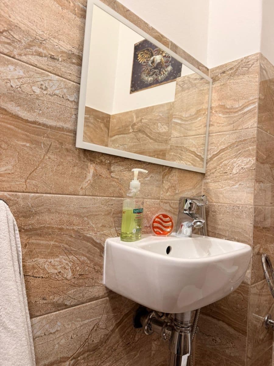 Predaj bytu 3-izbový 64 m², Zochova, Bratislava - mestská časť Staré Mesto, Bratislavský kraj Predaj bytu 3-izbový 64 m², Zochova, Bratislava - mestská časť Staré Mesto, Bratislavský kraj