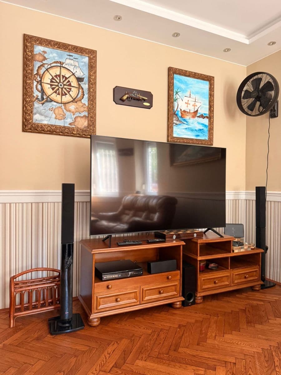 Predaj bytu 3-izbový 64 m², Zochova, Bratislava - mestská časť Staré Mesto, Bratislavský kraj Predaj bytu 3-izbový 64 m², Zochova, Bratislava - mestská časť Staré Mesto, Bratislavský kraj