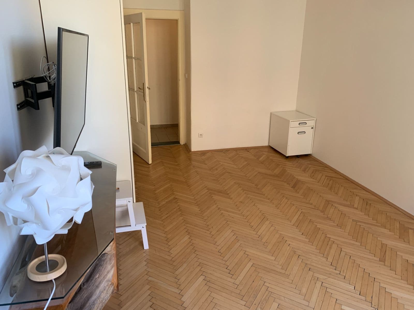 Predaj bytu 1-izbový 50 m², Ruská, Praha, Praha Predaj bytu 1-izbový 50 m², Ruská, Praha, Praha