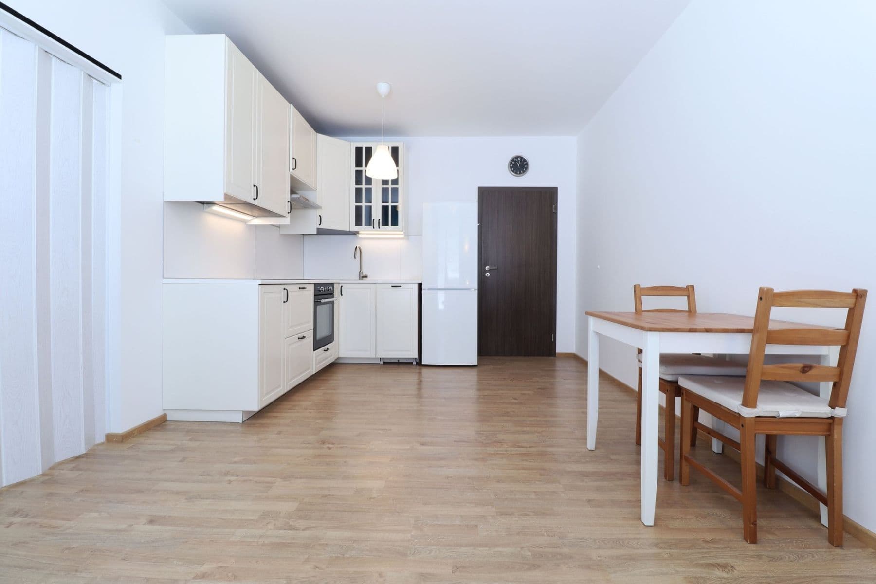 Prenájom bytu 2-izbový 43 m², Makedonská, Praha, Praha Prenájom bytu 2-izbový 43 m², Makedonská, Praha, Praha