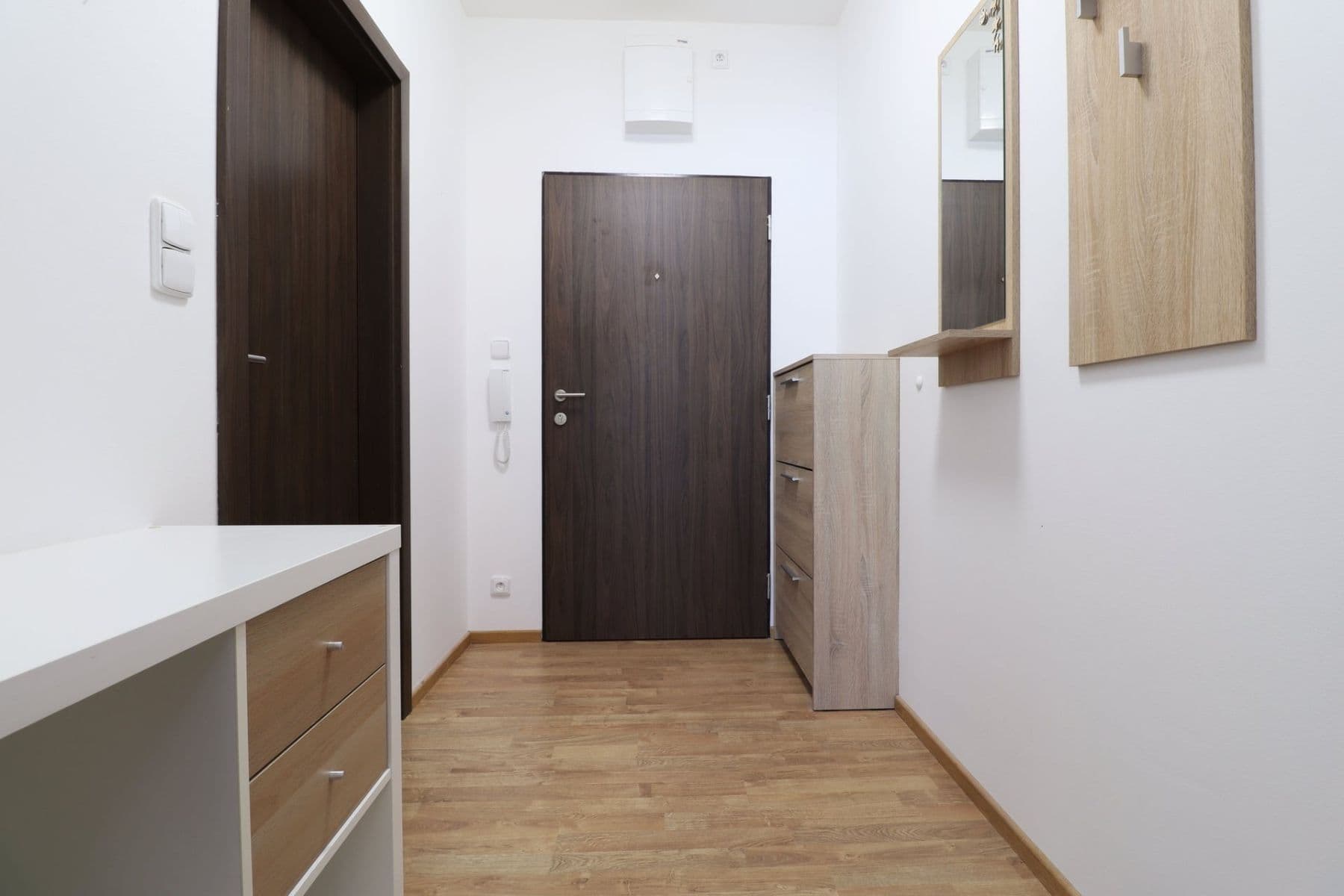 Prenájom bytu 2-izbový 43 m², Makedonská, Praha, Praha Prenájom bytu 2-izbový 43 m², Makedonská, Praha, Praha