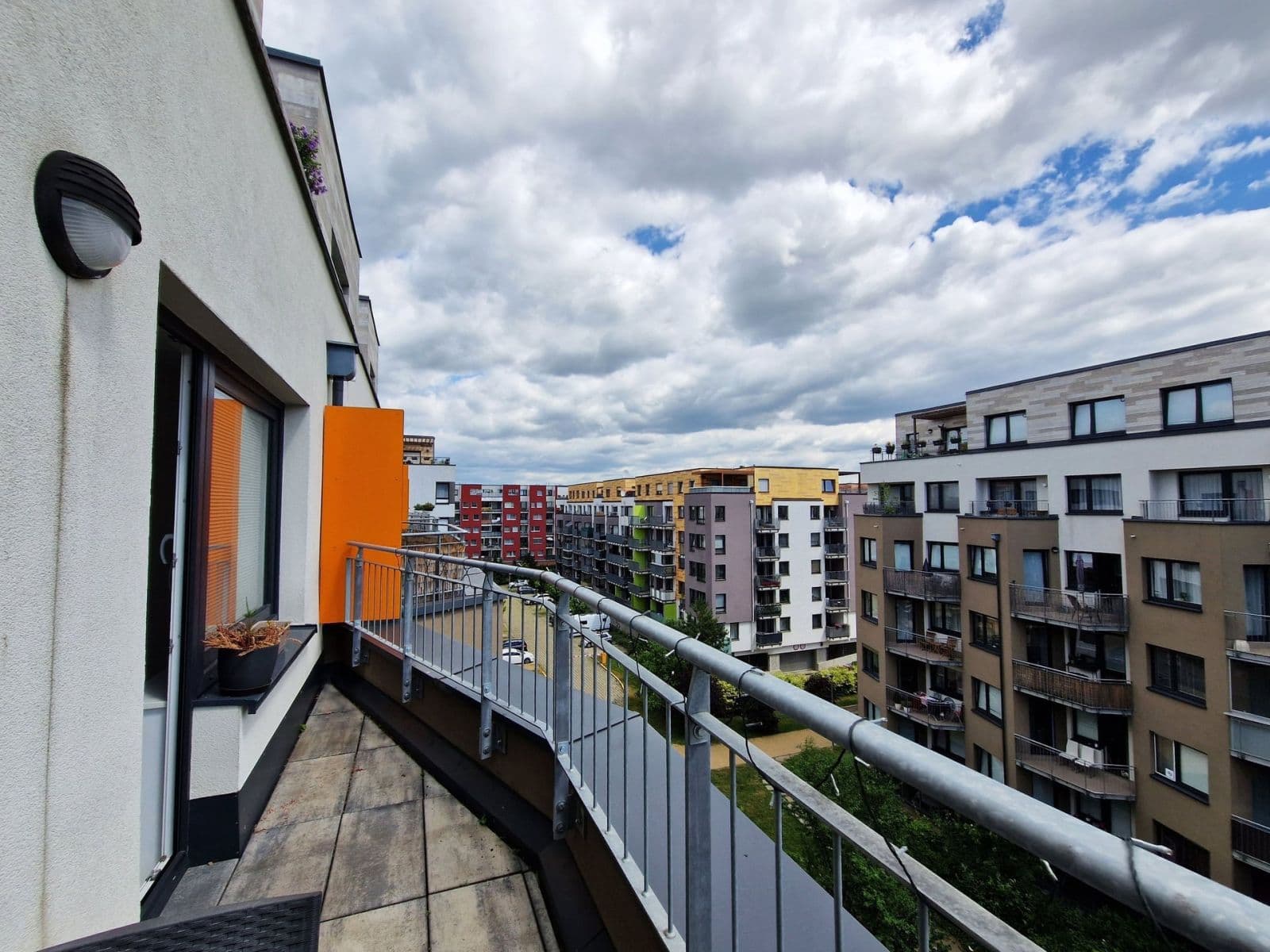 Prenájom bytu 2-izbový 43 m², Makedonská, Praha, Praha Prenájom bytu 2-izbový 43 m², Makedonská, Praha, Praha