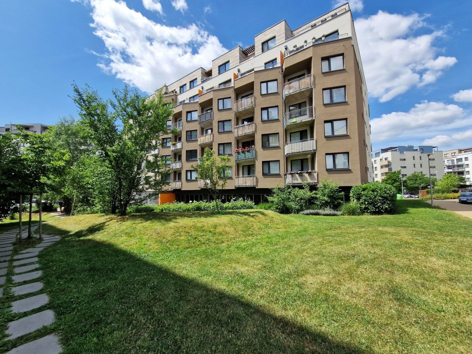 Prenájom bytu 2-izbový 43 m², Makedonská, Praha, Praha Prenájom bytu 2-izbový 43 m², Makedonská, Praha, Praha