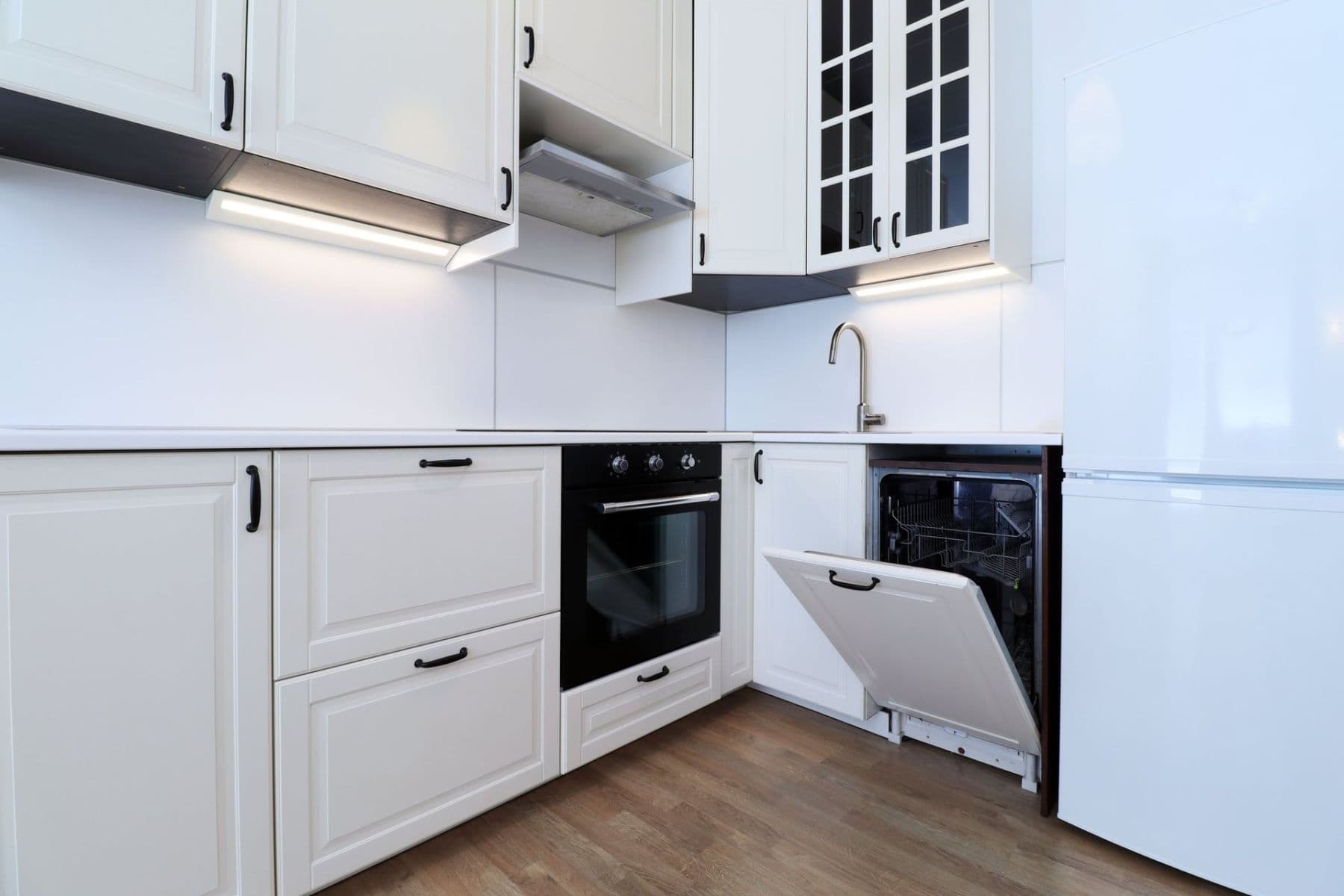 Prenájom bytu 2-izbový 43 m², Makedonská, Praha, Praha Prenájom bytu 2-izbový 43 m², Makedonská, Praha, Praha