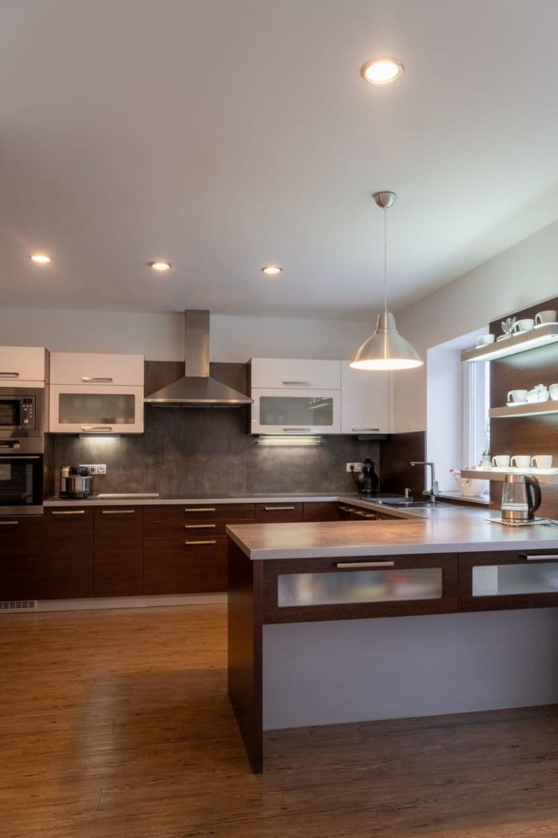 Predaj domu 550 m², pozemek 2.805 m², 44434, Domašov u Šternberka, Olomoucký kraj Predaj domu 550 m², pozemek 2.805 m², 44434, Domašov u Šternberka, Olomoucký kraj