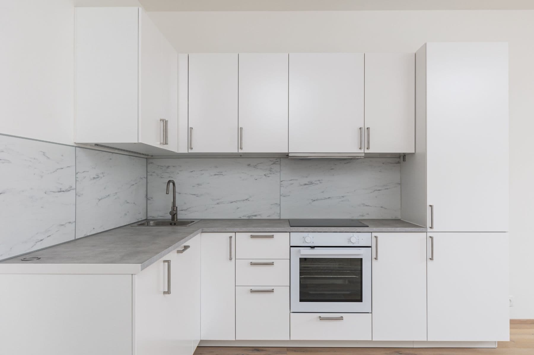 Prenájom bytu 1-izbový 36 m², Křižíkova, Praha, Praha Prenájom bytu 1-izbový 36 m², Křižíkova, Praha, Praha