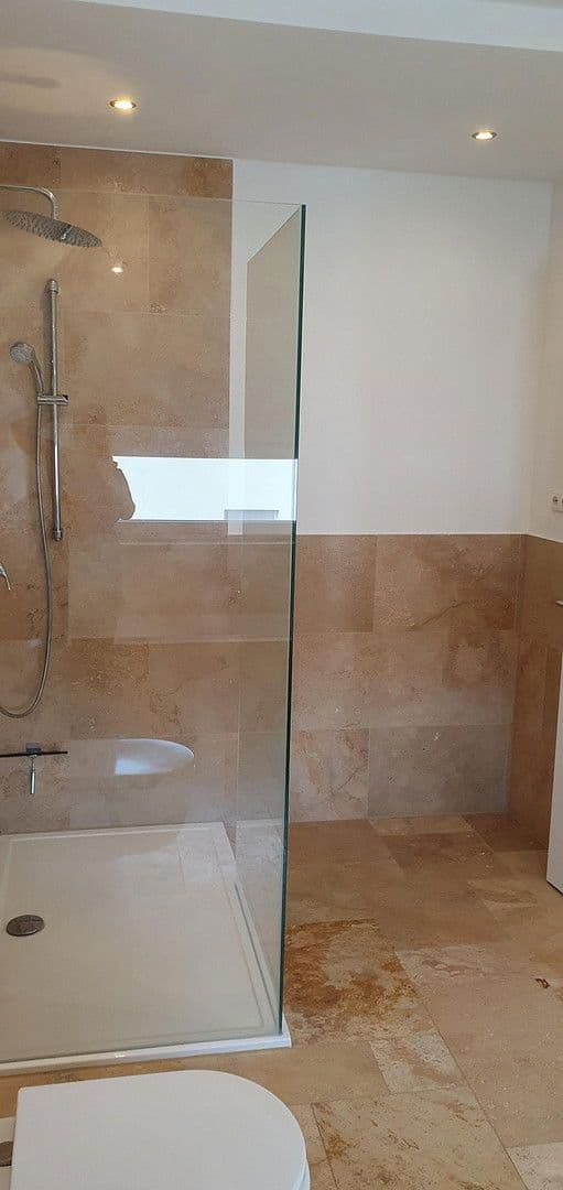 Prenájom domu 155 m², pozemek 300 m², Am kollergang 4, Nittendorf, Bavorsko Prenájom domu 155 m², pozemek 300 m², Am kollergang 4, Nittendorf, Bavorsko