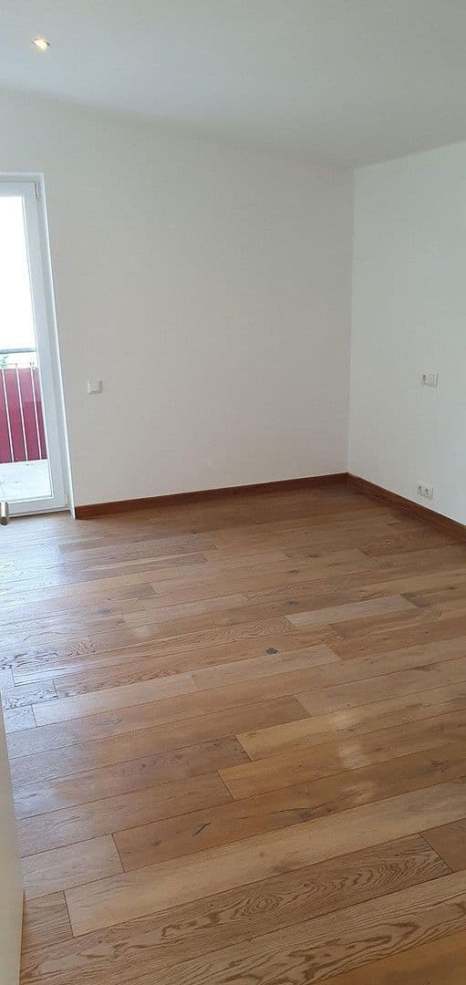 Prenájom domu 155 m², pozemek 300 m², Am kollergang 4, Nittendorf, Bavorsko Prenájom domu 155 m², pozemek 300 m², Am kollergang 4, Nittendorf, Bavorsko