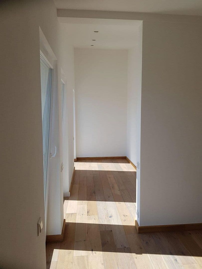 Prenájom domu 155 m², pozemek 300 m², Am kollergang 4, Nittendorf, Bavorsko Prenájom domu 155 m², pozemek 300 m², Am kollergang 4, Nittendorf, Bavorsko