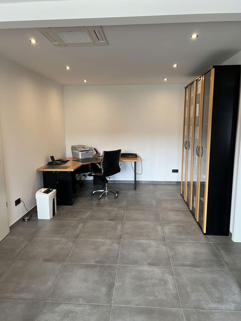 Predaj nebytového priestoru 2.254 m², Leopoldshöhe, Severné Porýnie - Westfálsko Predaj nebytového priestoru 2.254 m², Leopoldshöhe, Severné Porýnie - Westfálsko