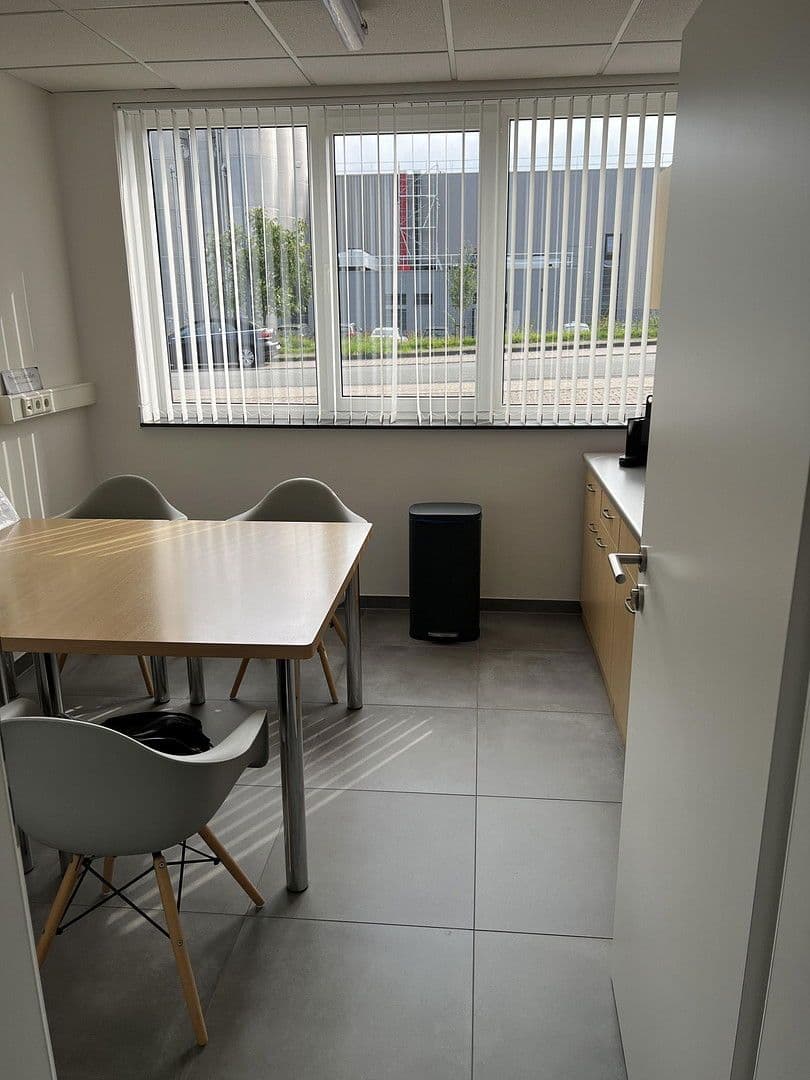 Predaj nebytového priestoru 2.254 m², Leopoldshöhe, Severné Porýnie - Westfálsko Predaj nebytového priestoru 2.254 m², Leopoldshöhe, Severné Porýnie - Westfálsko