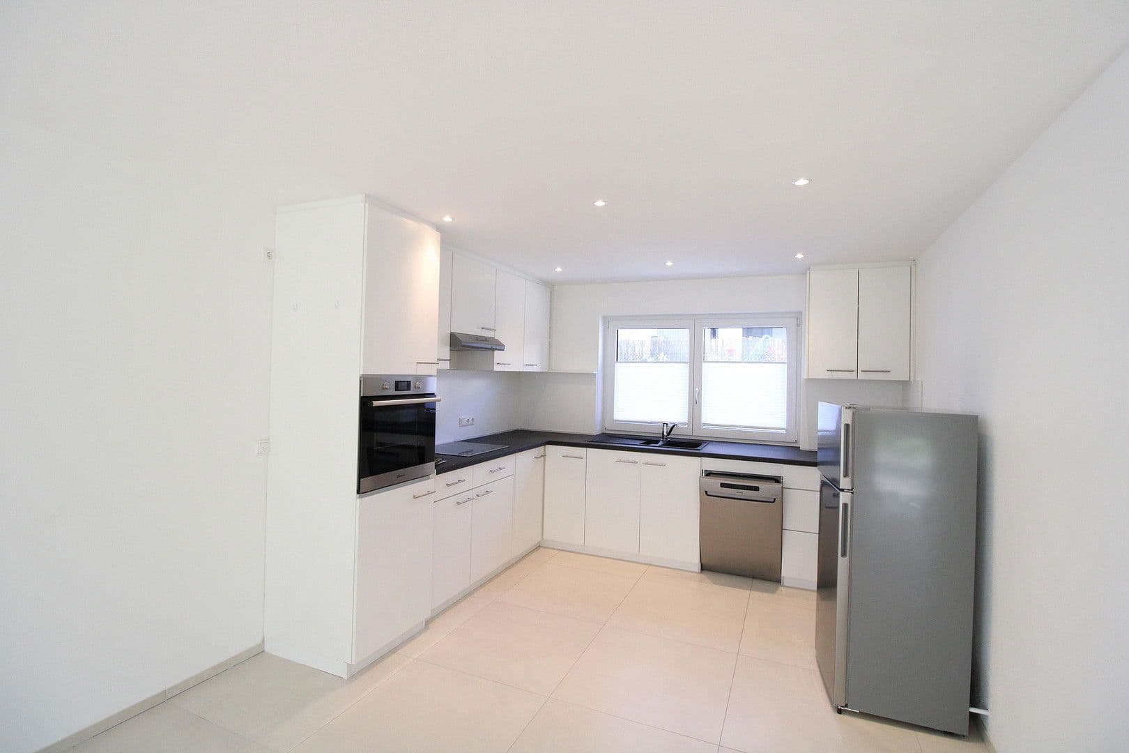 Prenájom domu 172 m², pozemek 330 m², Egling-Deining, Bavorsko Prenájom domu 172 m², pozemek 330 m², Egling-Deining, Bavorsko